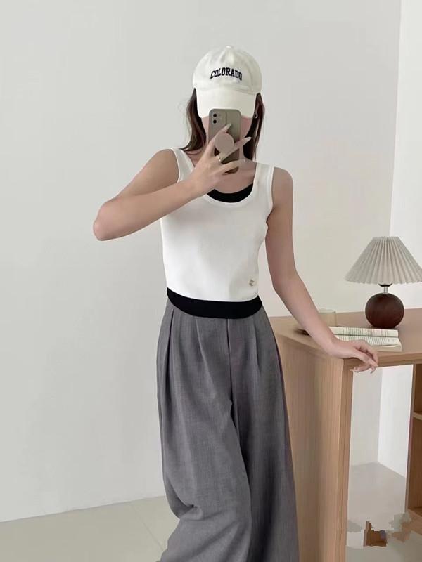 Product Introduction of Unique design sense color contrast two-piece U-neck camisole dresses back in stock in summer 2025, slim fit undershirts for women. 2