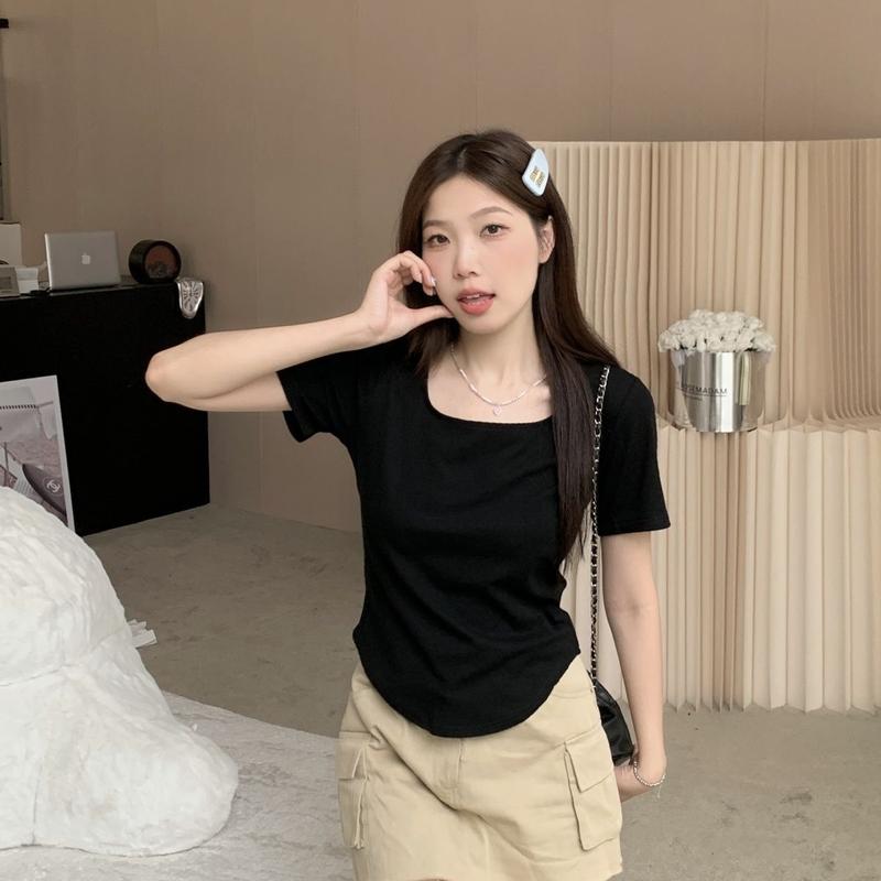 Product Introduction of [2098 Favorites] Regular Shoulder Short Sleeve T-Shirt for Women, Square Neck Top, Summer Plus Size, Regular Shoulder, Tummy Concealing, Slimming, Curved Design Top 14