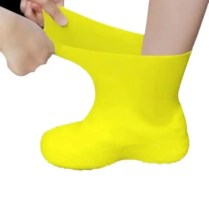 Convenient Lightweight Waterproof Shoe Covers Thickened and Wear-resistant Rainproof Shoe Covers