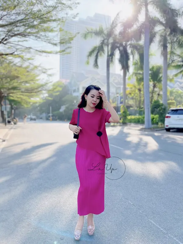 LAUP CLOTHING - Chân váy lò xo xẻ tà Freesize đến 70kg 5