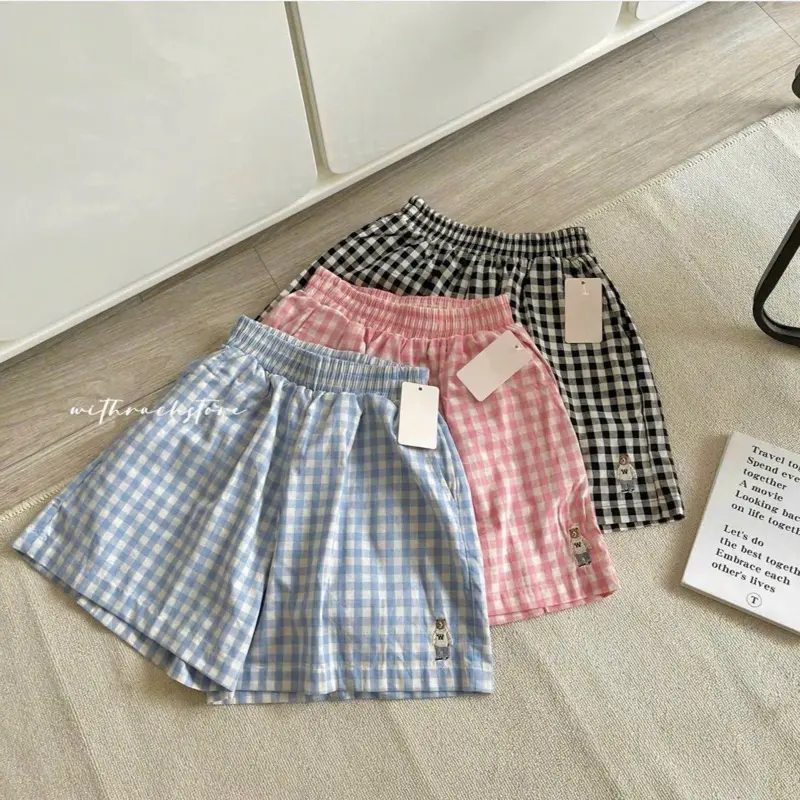 Bộ 3 Quần Đùi Nữ Kẻ Caro Thêu Hình Gấu Dễ Thương Chất Vải Đũi Xốp Thoáng Mát - Women, Pants Nhung Voi