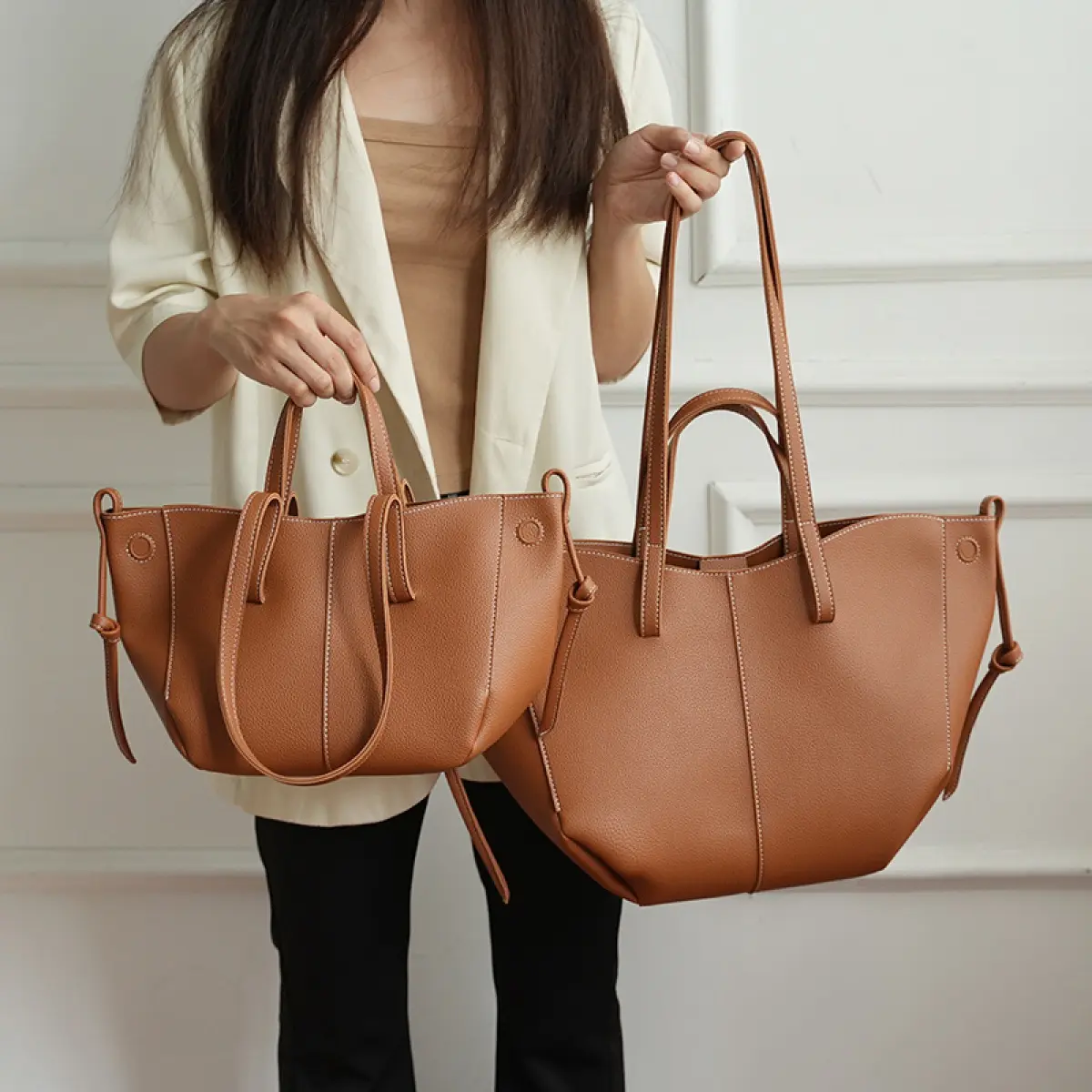 2025 French Fashion Trend Women'S Versatle Shoulder Underarm Bag Large Capacity Hand-Hero Tote Bag Niche Soft Leather Bag Bag