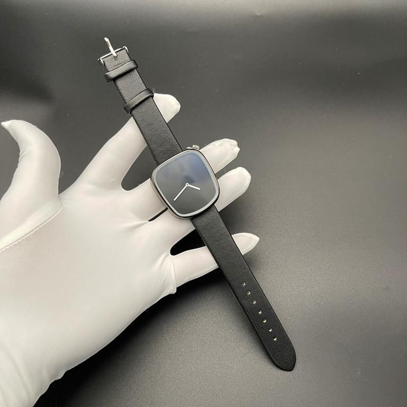 Product Introduction of New Minimalist Belt Watch Ins College Style Unisex Watch Extremely Minimalist Style 2