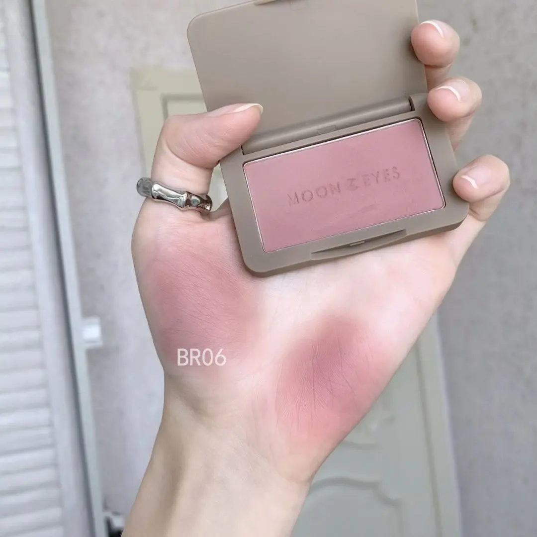 Pemerah Pipi, Mooneyes, Pembaikan Tanah Warna, Tampal Kacang, Warna Kopi Susu Ungu, Solekan Bogel Murah, Warna Pengembangan Alamiah, Kod Pr04, Sesuai untuk Pelajar, Warna Bogel Blush Makeup