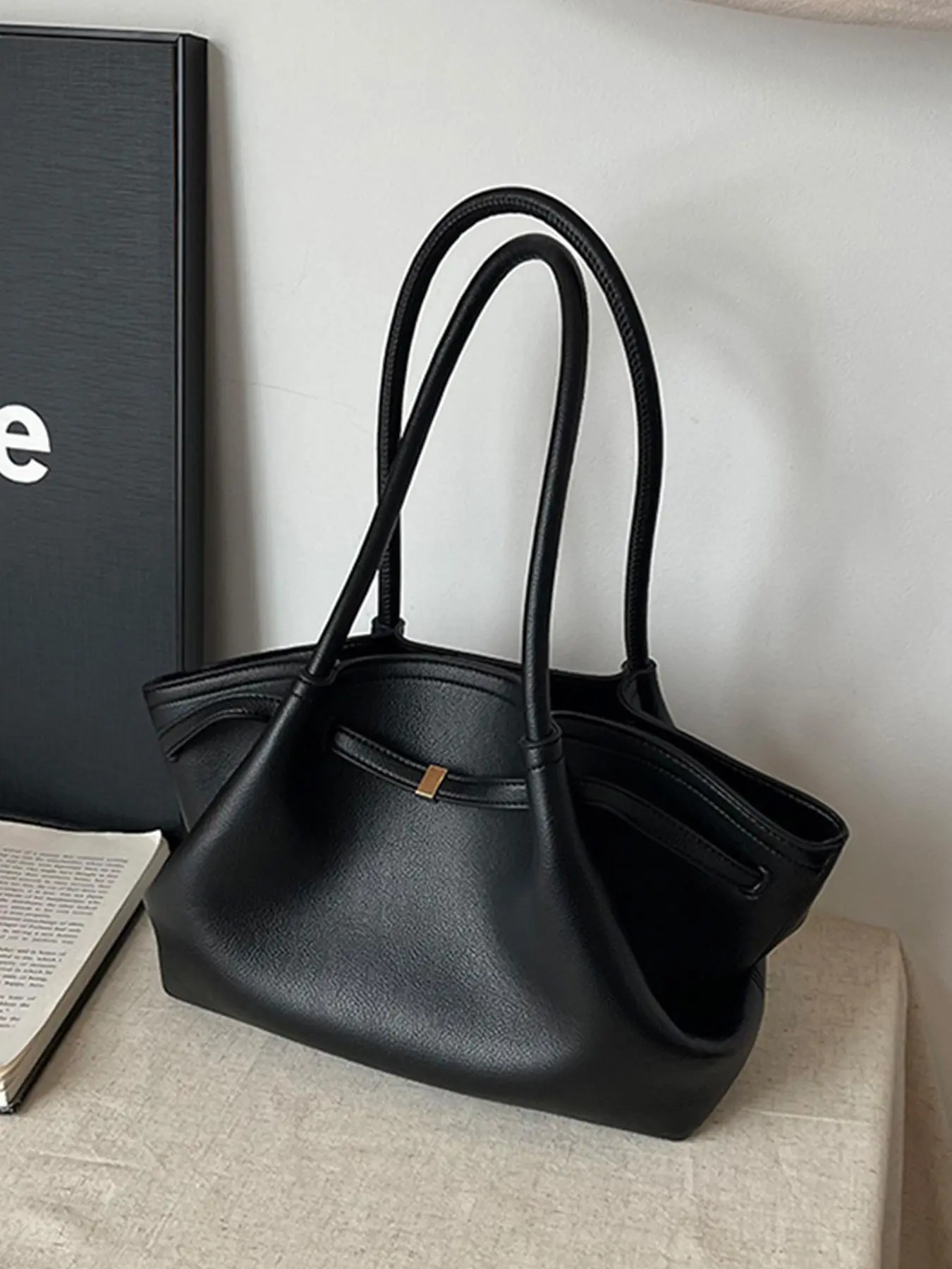 Women's Solid Color Shoulder Bag, Fashionable Temperament Shoulder Bag for Work & School, Casual Trendy Versatile High-quality Daily Commuting Bag