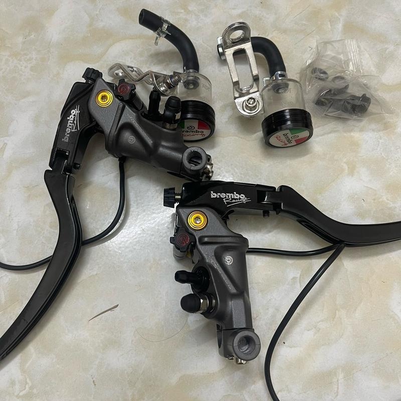   giá 1 cặp  tay phanh brembo 19rcs bình dầu rời trong suốt L2 Phụ Tùng 