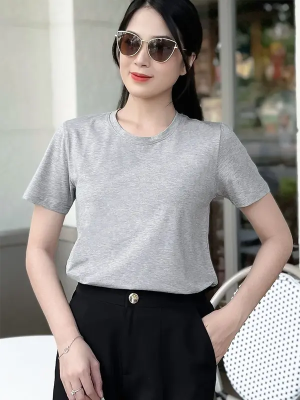 Áo thun trơn nữ cổ tròn TOLI 16 màu Form vừa dáng suông, vải cotton 4 chiều mềm mịn - BSB28 Top Women 1
