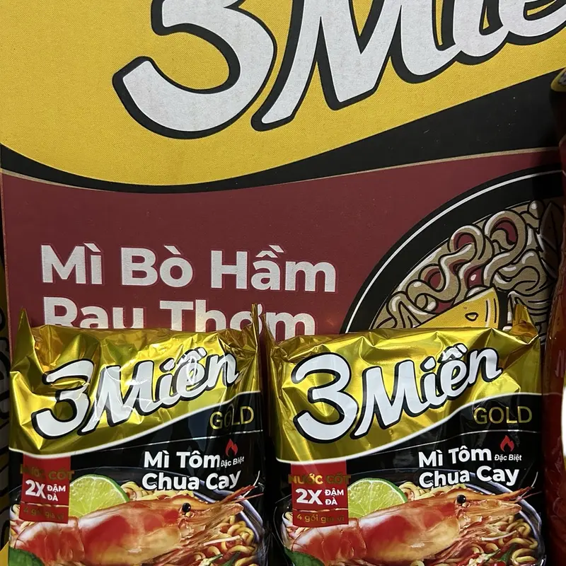 (Hàng tặng )1 thùng mì tôm 3 miền tặng 2 gói mì tôm 3 miền  Miến Food 5
