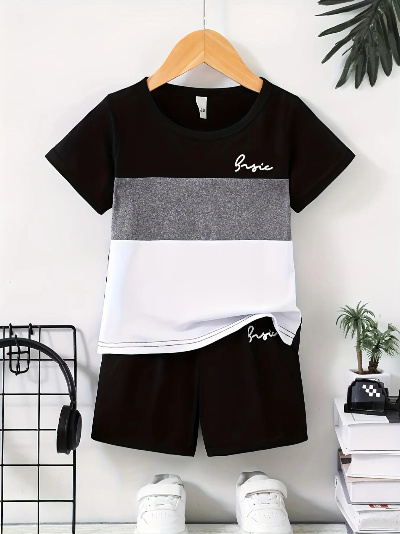Two-Piece Set Toddler Boy's Colorblock Letter Print Tee & Elastic Waist Shorts, Casual Short Sleeve Round Neck T-shirt & Shorts, Summer Outfits Clothes for Kids