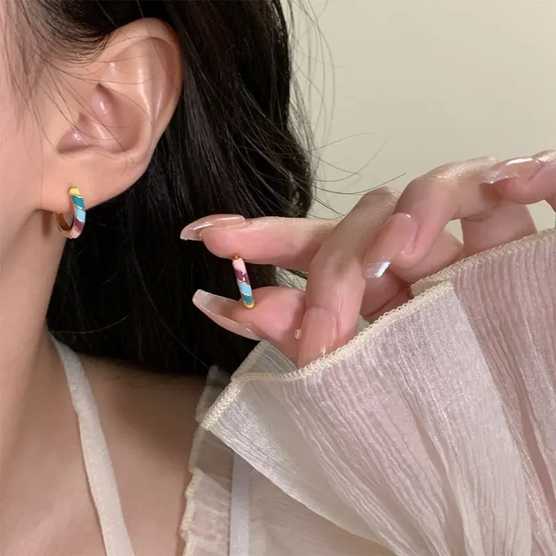 Khuyên Tai Tròn Tráng Men, Nhiều Màu Sắc, Dành Cho Nữ, Khuyên Tai Cổ Điển Cao Cấp, Kẹp Tai, Hợp Xu hướng, Hàng Mới Về