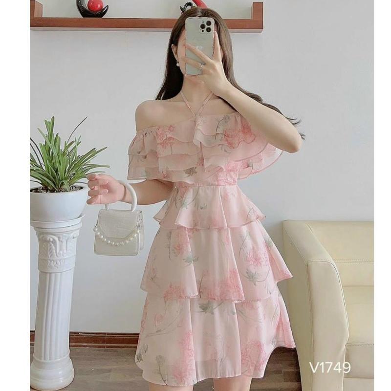 Đầm trễ vai phối bèo ngực thời trang nữ dự tiệc chất lụa 100D In hoa dáng váy dài xoè nhiều tầng phong cách