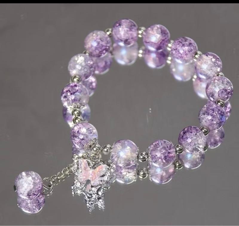 Product Introduction of Vòng tay nữ thuỷ tinh charm bướm xinh xắn đáng yêu 1