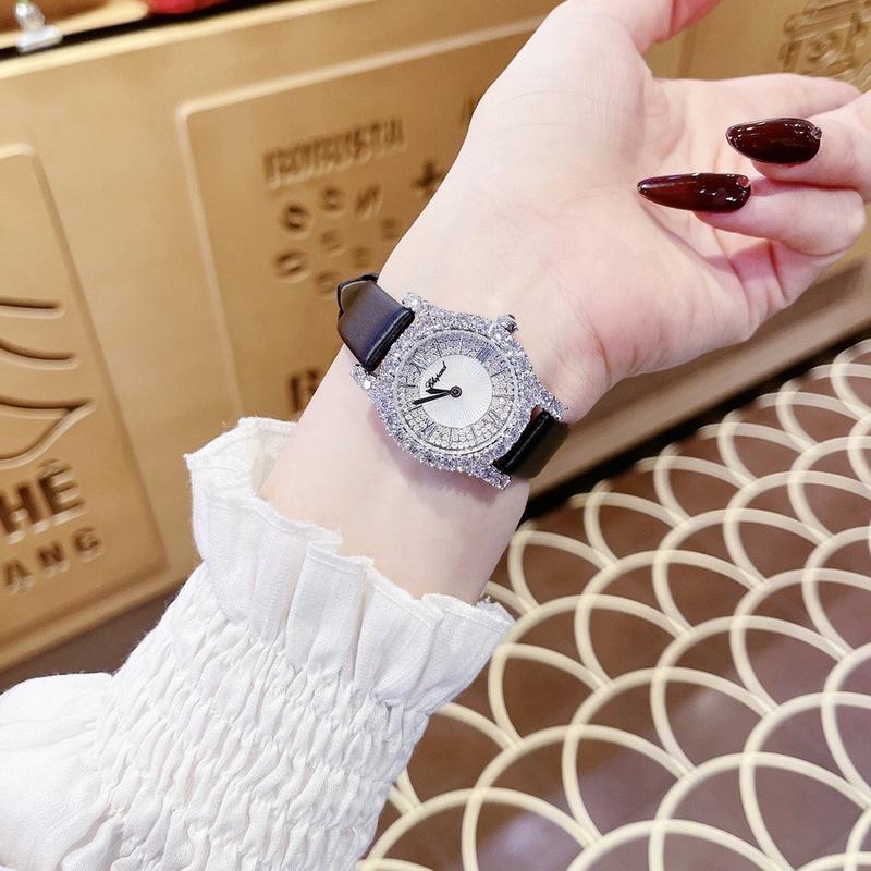 Đồng hồ Nữ khảm KIM CƯƠNG nhân tạo đeo cực kỳ sáng tay và nổi bật