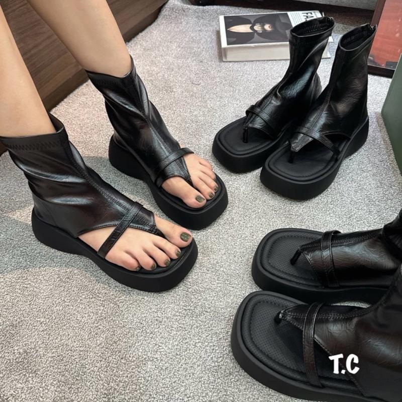 Giày bốt quai kẹp xỏ ngón cổ lững nhà thiên kim mũi vuông đế cao 5cm chất da mềm DéP Nữ