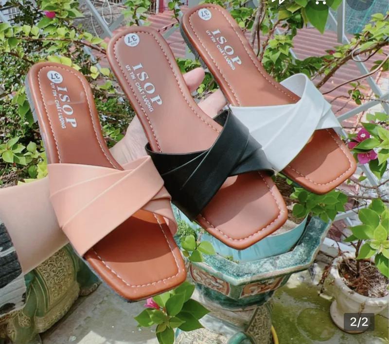 Dép Bệt Quai Chéo Dành Cho Nữ 3 Màu Đen Nâu Trắng Nhung Sandal DéP Đế Bằng Cao Su dep bet giày dep