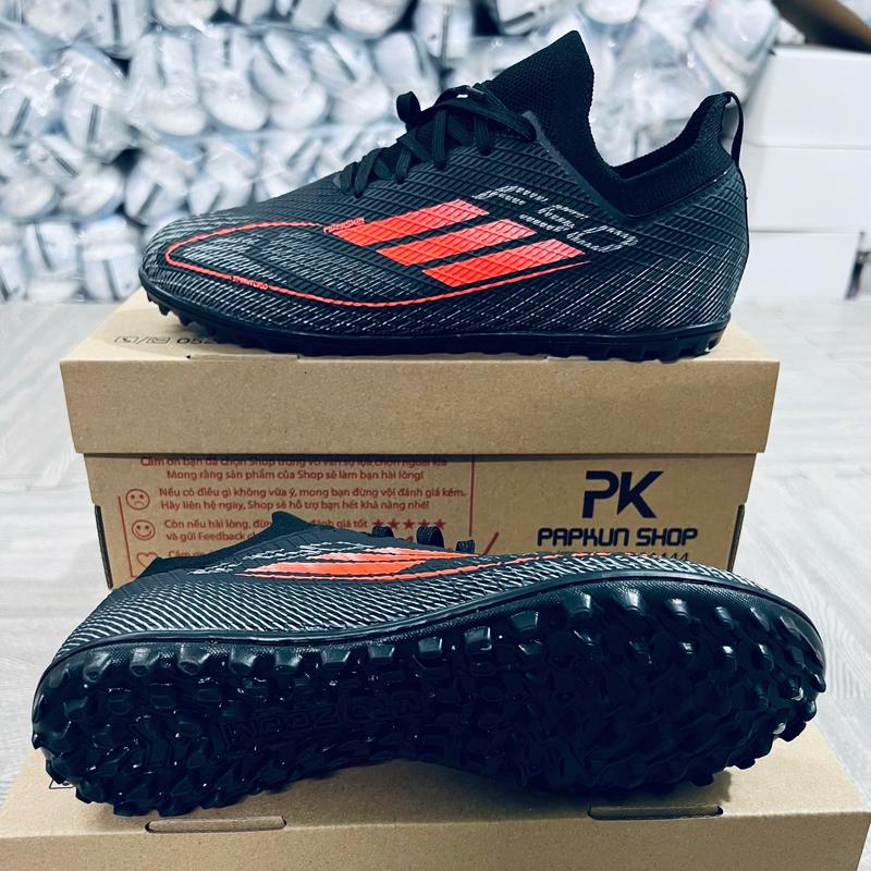 Giày đá bóng F50 Vải dệt phủ keo dập vân nhám cực nhẹ và mềm