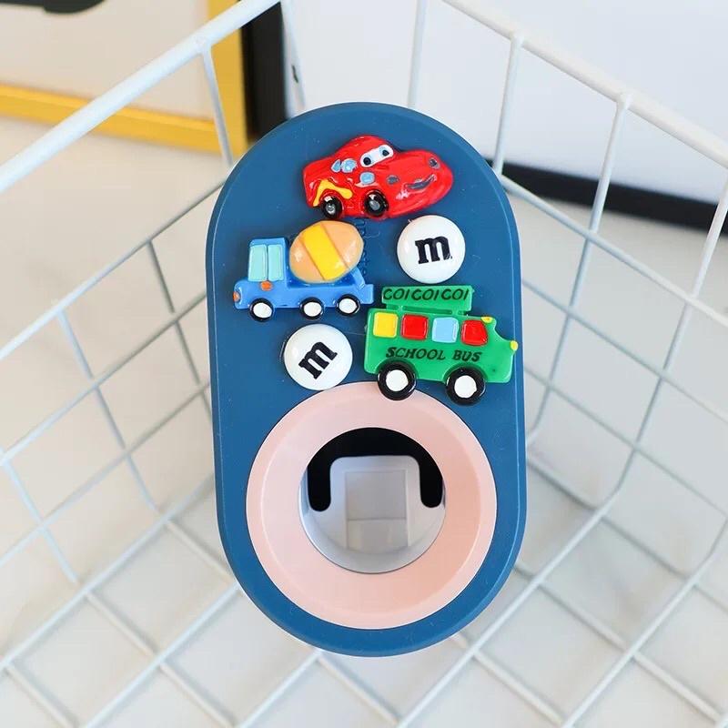 Máy Nhả Kem Đánh Răng Tự Động Cho Bé Đựng Bàn Chải 3