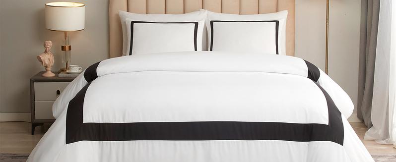 Product Introduction of Hotel Duvet Cover Set 3Pcs Microfiber Simple Line Style Bedding Set Ultra Soft Quilt Cover Set with Pillowcases, Navy, King 2