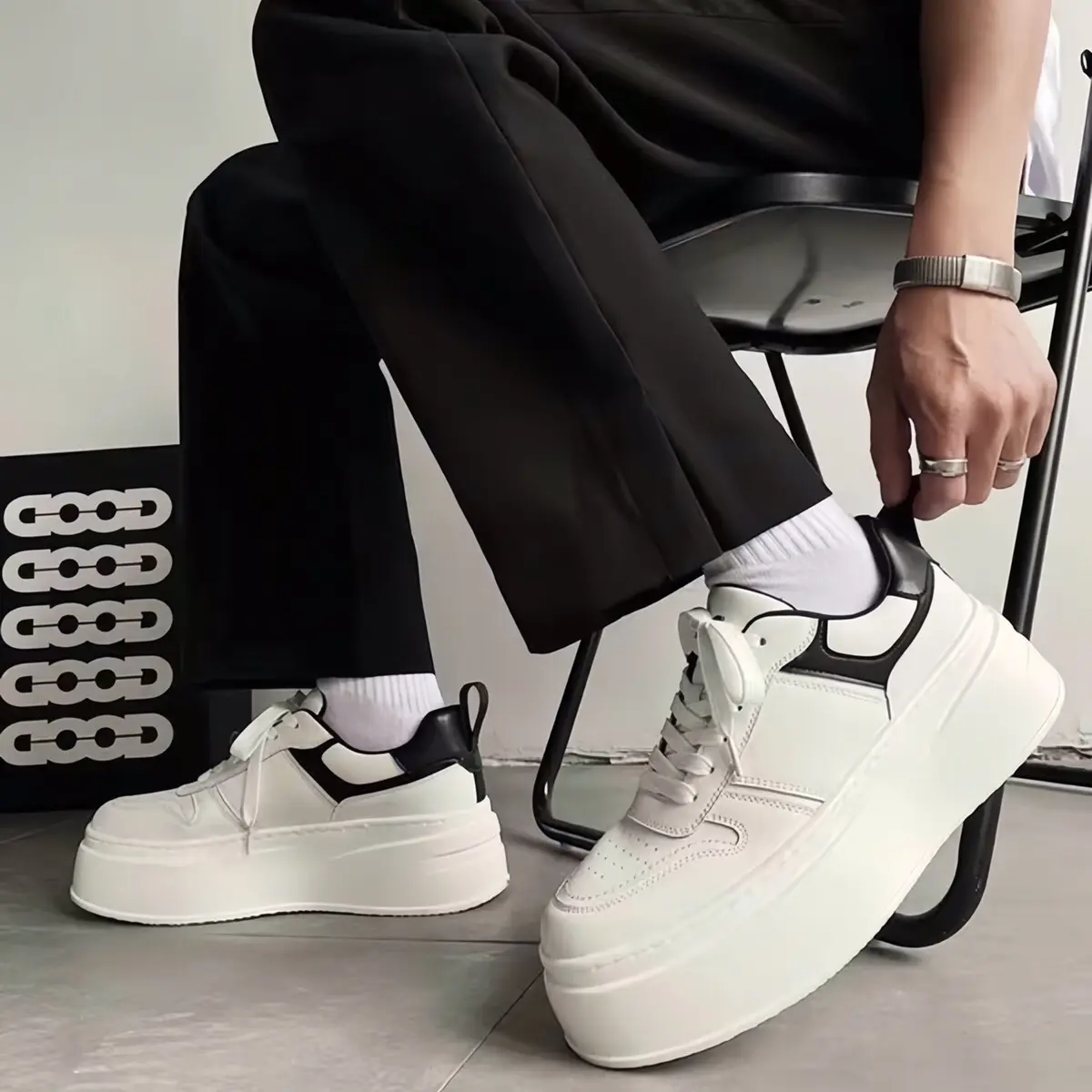 Giày thể thao nam nữ đế cao 6 phân tăng chiều cao màu trắng đen dễ phối đồ bassic,giày sneaker trắng đen full size 36-43 Shoes Đế Bằng