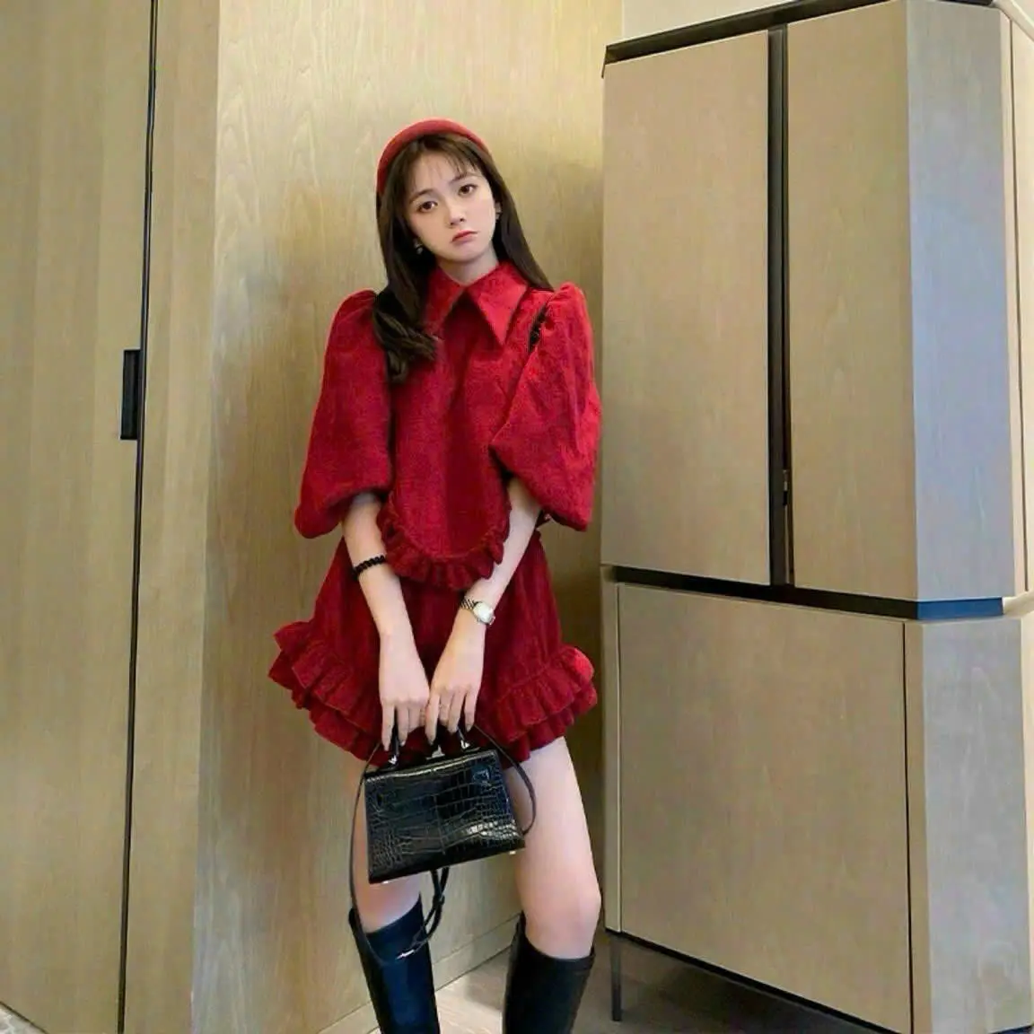 Set Bèo Cực Xinh Cho Nữ - Chất Liệu Gân Nhung Mềm Mại, Thiết Kế Bèo Duyên Dáng, Sang Trọng - Dành Cho Người Dưới 53kg, Phù Hợp Đi Chơi, Dạo Phố, Dự Tiệc Nhẹ, Tôn Lên Nét Đẹp Nữ Tính Áo Women Top