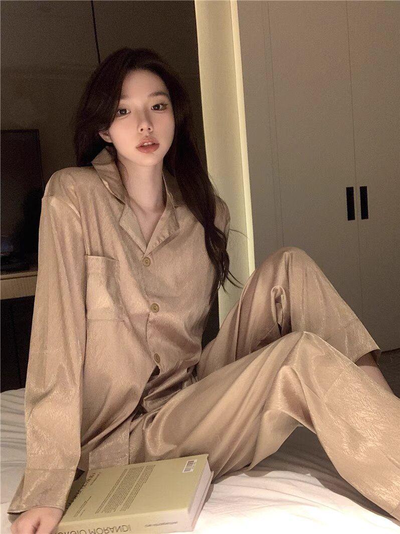 Product Introduction of Bộ Đồ Ngủ Lụa Lạnh Jacquard, Cao Cấp, Quần Dài Tay Dành Cho Nữ, Mỏng, Thích Hợp Cho Mùa Hè, Lý Tưởng Cho Sinh Viên, Làm Bằng Lụa Ins, Đồ Mặc Nhà 18