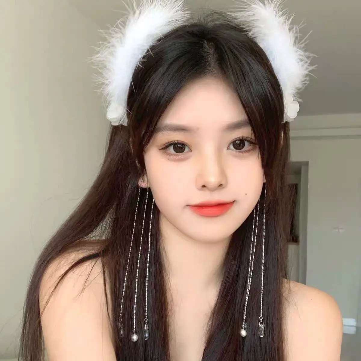 Headpiece bando model bulu dengan liontin kristal model terbaru - Shop ...