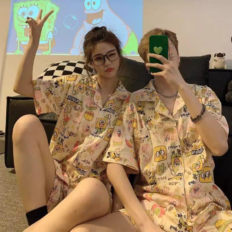 Bộ Đồ Ngủ Cặp Đôi, Thiết Kế SpongeBob Dành Cho Phụ Nữ Và Nam Giới, ngắn Tay Áo Mùa Hè, Ngoại Cỡ, Vải Mỏng, Phong Cách Hoạt Hình Dễ Thương, Bộ Đồ Mặc Nhà, Quần Áo Nam