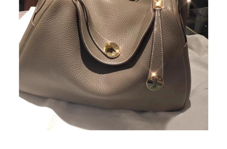 Product Introduction of Women's Lindy Bag Doctor Bag Lychee Grain Single Shoulder Handbag Crossbody Pillow Bag 1
