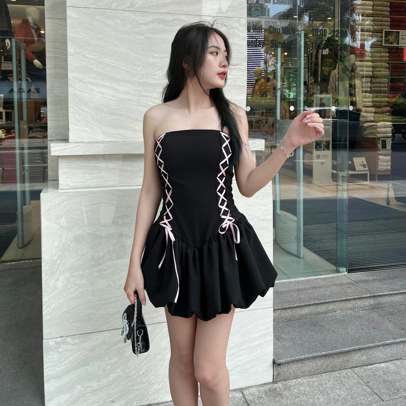 Váy cúp ngực dáng bí có lót quần với đường may tỉ mỉ, chắc chắn, chất liệu thun dày dặn