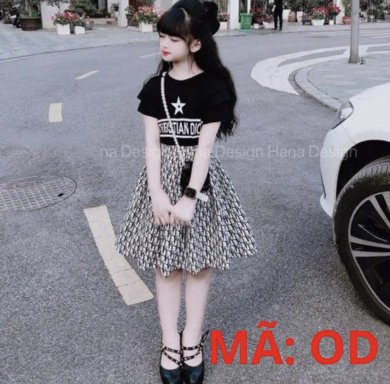 Mã S2D: (20kg - 50kg) Set áo thun cotton hình sao và chân váy chất cotton lạnh họa tiết trắng đen cho bé gái