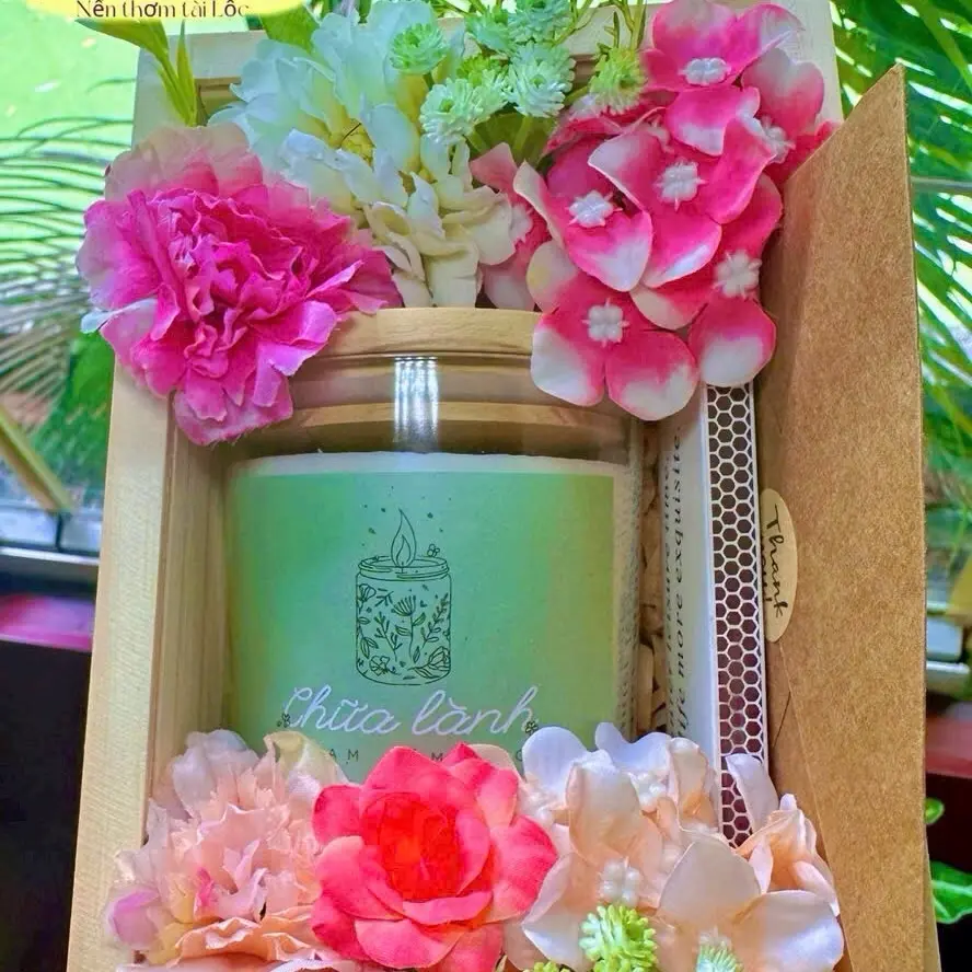 Nến Thơm Giúp thư giãn và thanh tẩy không gian nhà bạn Decor
