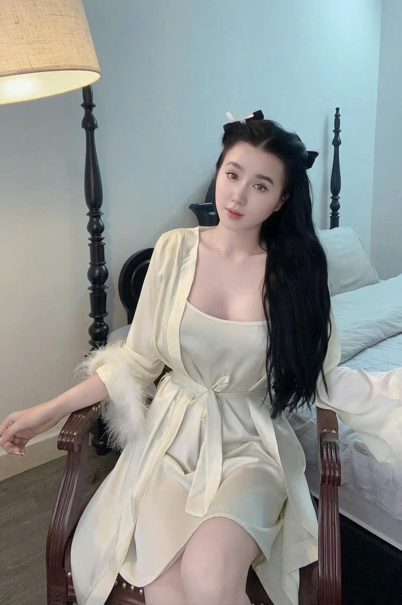 Product Introduction of Set Đầm Ngủ 2 Dây Kèm Áo Choàng Phối Lông Chất Lụa Latin Mềm Mịn Free Size 40-58kg Nữ Women 12