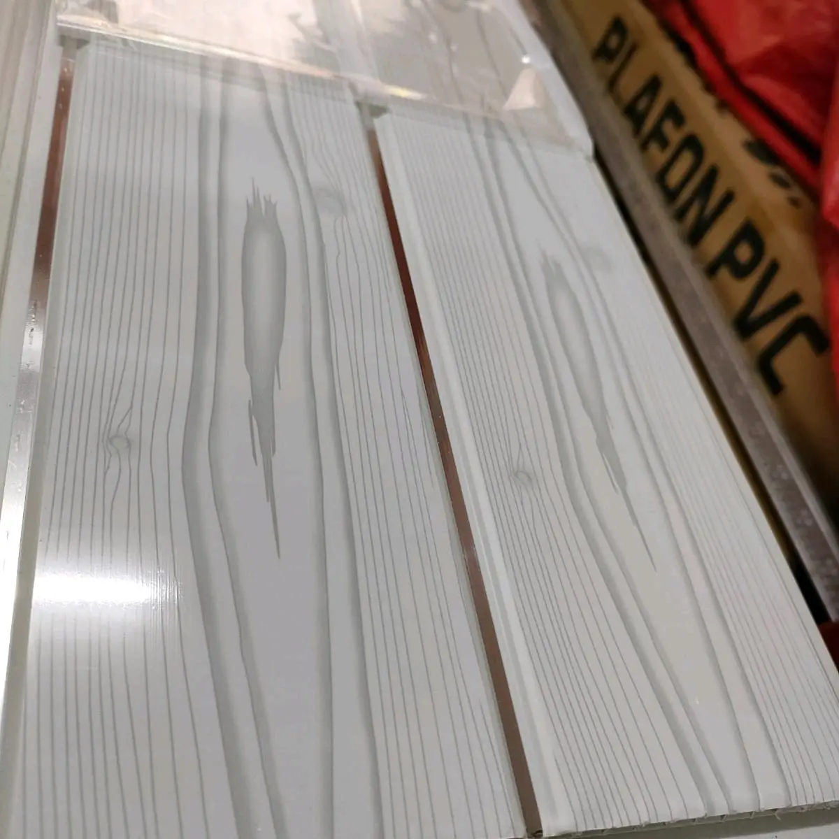 Plafon PVC glossy garis nat silver lebar 20cm