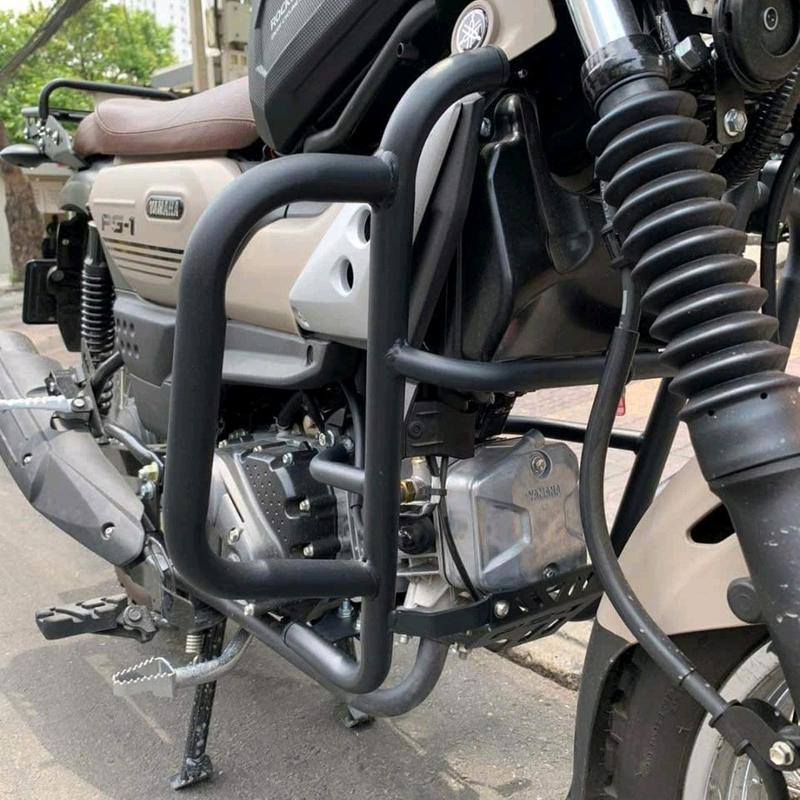 ốp gầm bảo vệ lốc máy tích hợp chống đổ v4 xe pg1