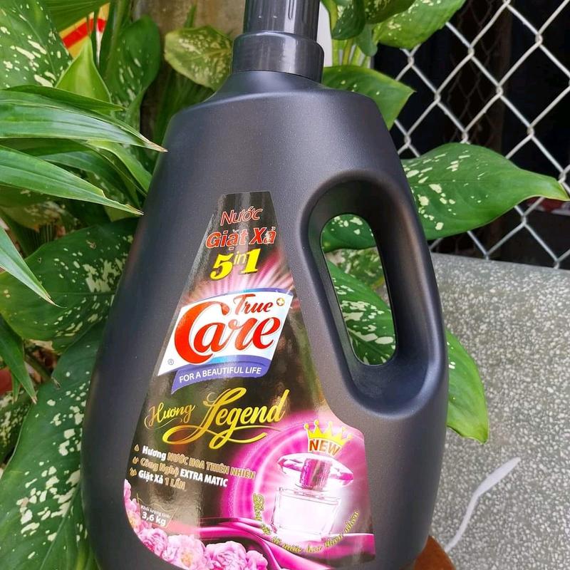 Nước giặt xả 5in1 True Care can 3.6kg, can 4.8kg - hương nước hoa thơm quý phái và sang trọng, Giặt Sạch và thơm lâu không cần dùng nước xả vải, Làm Sạch. Nước giặt quần áo thơm 7