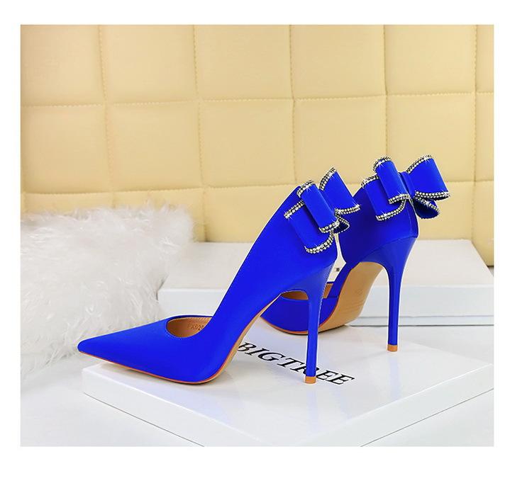 Product Introduction of 626-H36M European and American Style Banquet High Heels Stiletto High Heels Shallow Pointed Toe Side Cutout Rhinestone Back Bowknot Single Shoes kitten  heels 6
