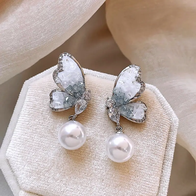 Gradient Crystal Butterfly Pearl Earrings 2025 New Style Internet Celebrity Elegant Fashion Versatile temperament Earrings