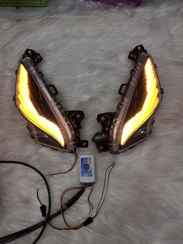 Cụm đèn demi độ audi A7/ i8x/ A11 cho Vision 16-20 ( Mẫu 1 sọc viền như hình )