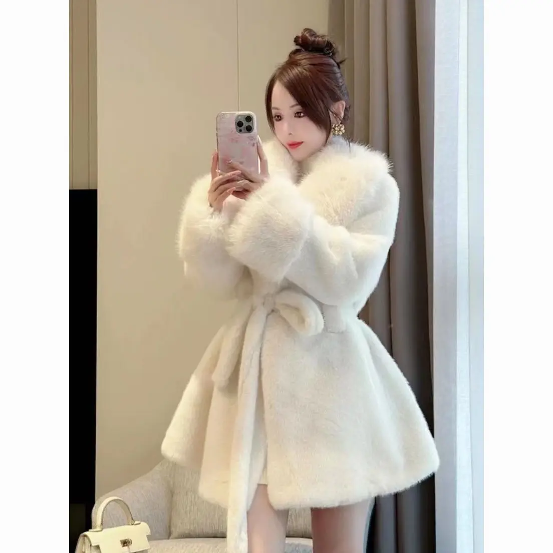 Áo Khoác Mùa Đông, Cổ Áo Lông Cừu Cao Cấp, Dài Trung Bình Phong Cách Cáo, Thắt Lưng Thanh Lịch, Lông Dày, Thời Trang, Hàng Mới Về 2024, Bán Chạy, Chứng Nhận Chất Lượng, Còn Hàng Nữ Women Top Jacket Voi