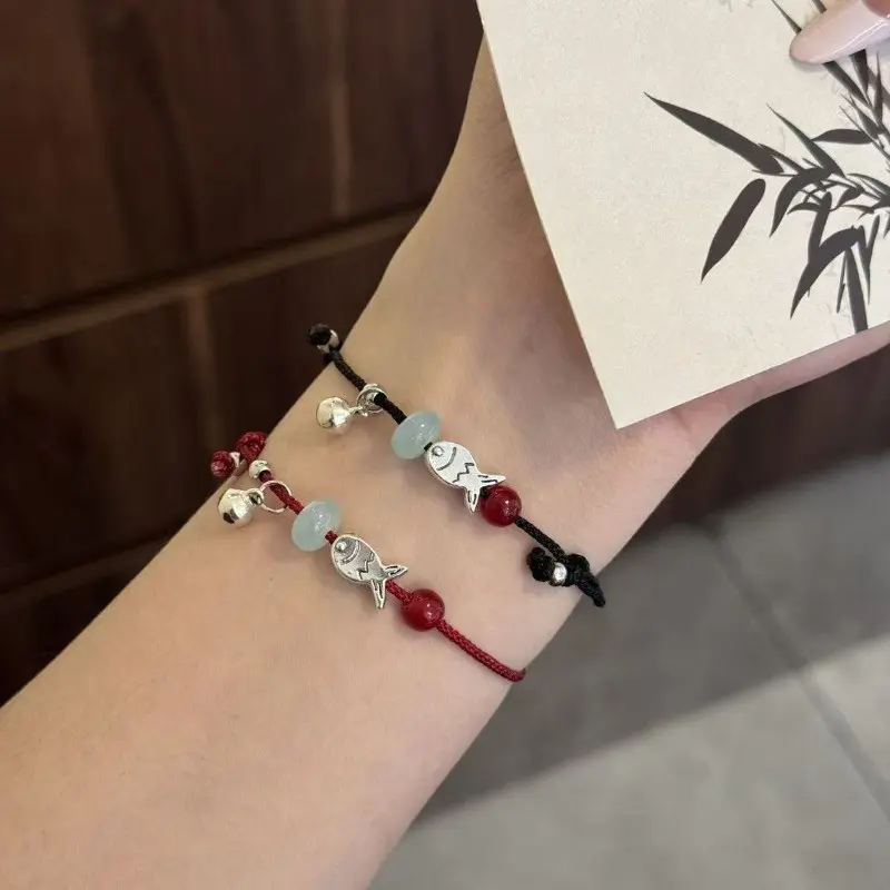 Gelang Liontin Desain Ikan Fashion Hadiah Ulang Tahun Untuk Wanita