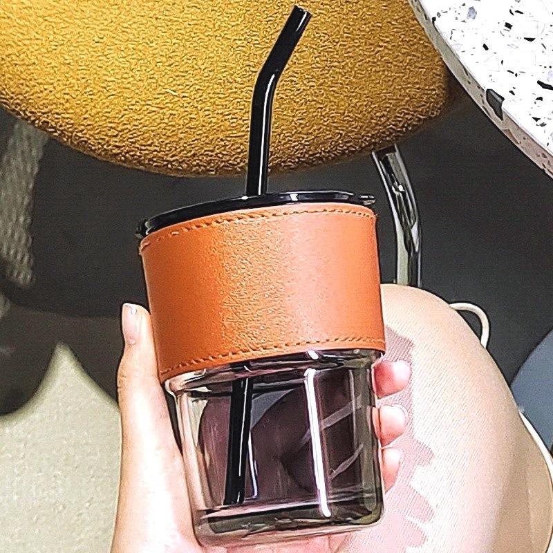 Kaca Aesthetic Tumblr, Botol Minum Gaya Vintage dengan Sedotan dan Tutup, Desain Eksklusif untuk Menikmati Minuman Kesukaan Anda dengan Lebih Nyaman dan Elegan Gelas Souvenir Bottles Water 2