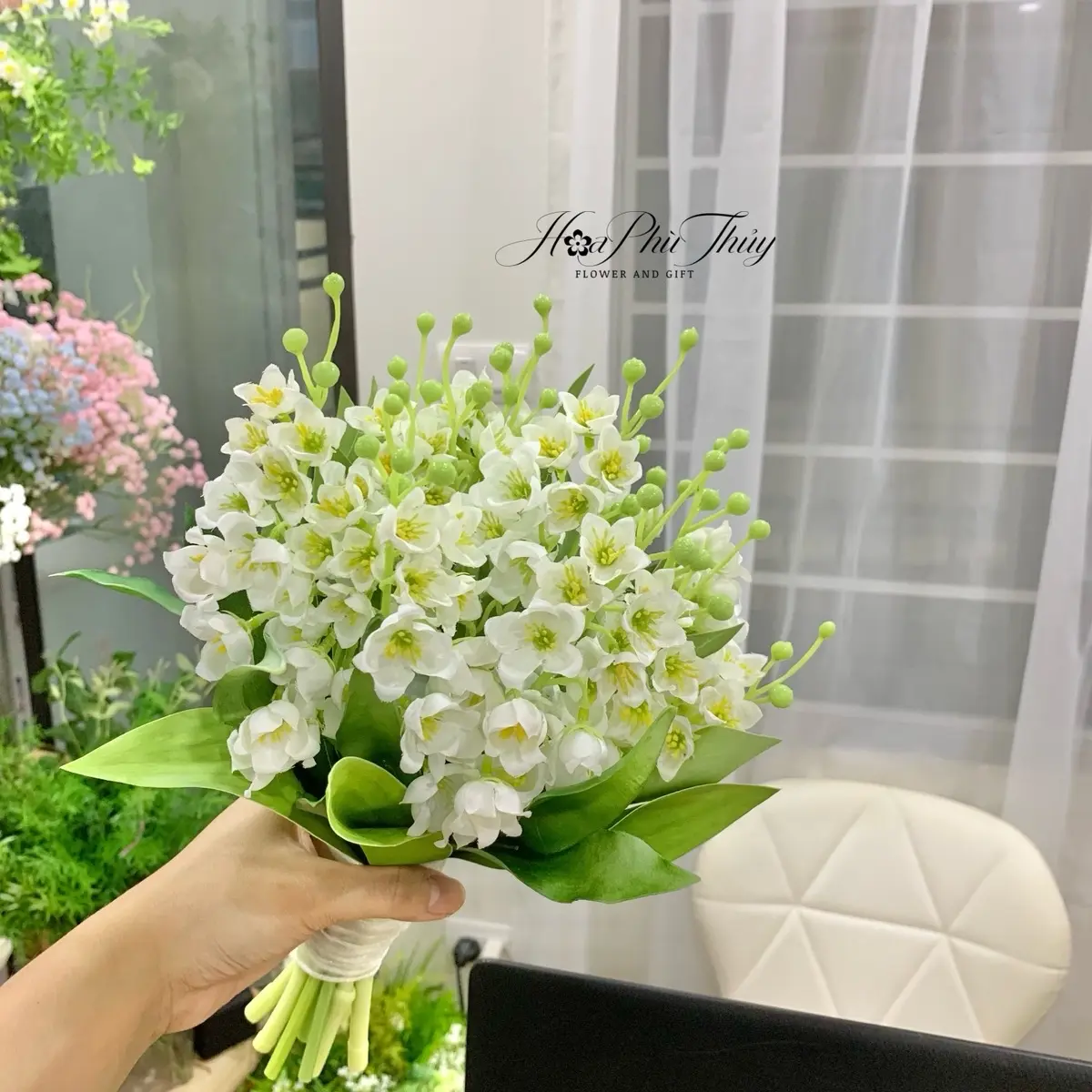 Hoa cưới linh lan bằng lụa cao cấp