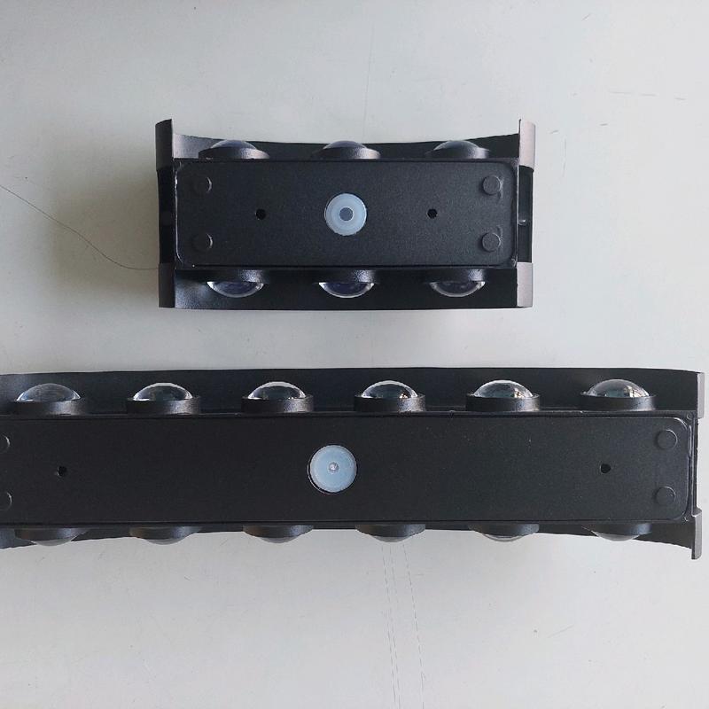 Đèn hắt tia vỏ đen 2w x 6, ánh sáng vàng 1
