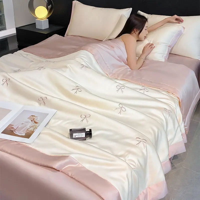 Chăn Mùa Hè, Chất Liệu Lụa Lạnh Bộ Bốn Món, Vỏ Thoáng Khí, Có Thể Giặt Máy, Thích Hợp Cho Giường Đơn Và Đôi, Chăn Mùa Hè Mỏng, Bộ 2024a 5