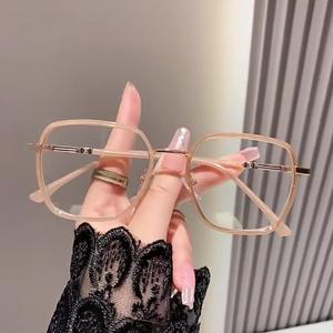 แว่นตาสายตาสั้น ป้องกันแสงสีฟ้า กรอบใหญ่ สีสันสดใส กรอบสี่เหลี่ยม เหมาะสำหรับใบหน้าไม่มีเมคอัพ