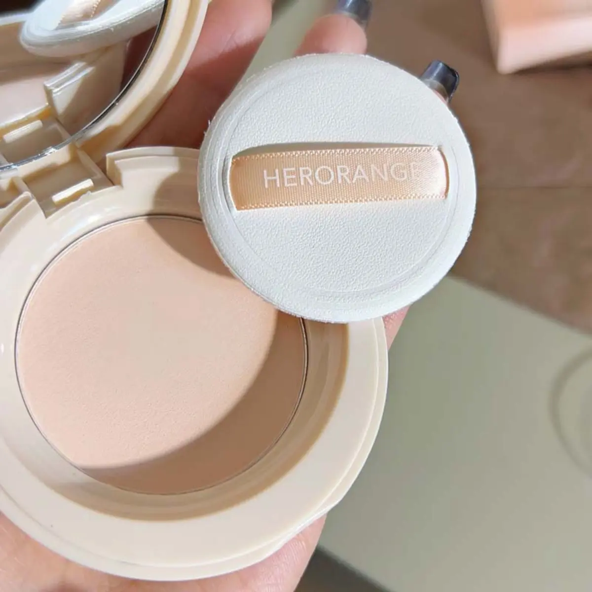 Herorange-Phấn Phủ Cảm Giác Sương Mù Tập Trung Mềm Mại, Phấn Khô, Trang Điểm Bình Tĩnh Và Kiểm Soát Dầu, Kem Che Khuyết Điểm Không Thấm Nước Lâu Trôi, Phấn Phủ Mặt, Da Khô