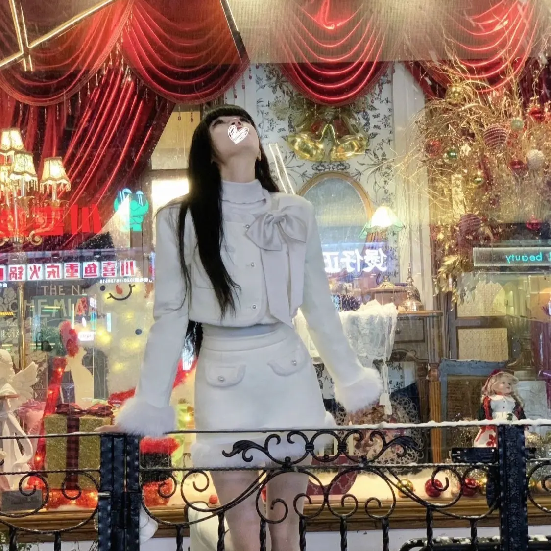 Sét dạ gồm áo khoác kèm chân váy viền lông( nhắn shop trước khi đặt)