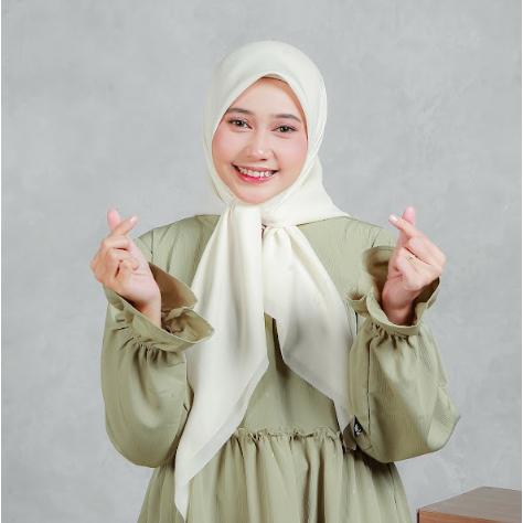 LEYA -  ANNITA PREMIUM VOAL PLAIN SCARF WITH ZIPLOCK UKURAN 115x115 4