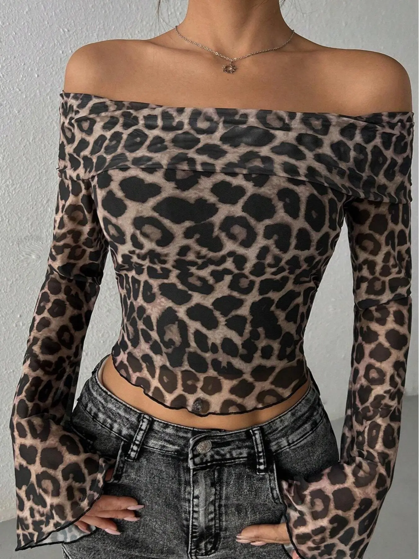 Women's Leopard Print Lettuce Trim Off Shoulder Crop Tee, Casual Flounce Sleeve T-shirt for Fall & Winter, Women's Clothing for Daily Wear, Elegant Classy Tops