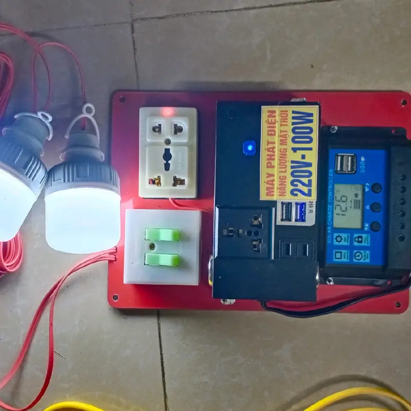 Máy phát điện năng lượng mặt trời mỗi ngày nắng cung cấp 140w 3